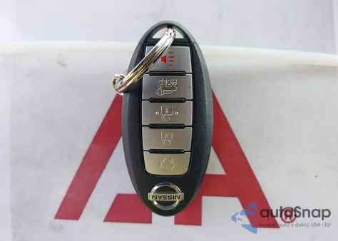 2017 Nissan Pathfinder Platinum z USA, uszkodzony, nr VIN 5N1DR2MM3HC623246